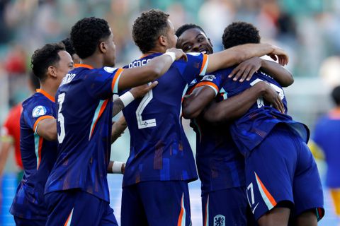 Jong Oranje profiteerde van rode kaart Ruben van Bommel op EK onder 21: 'Misschien was het zelfs beter'