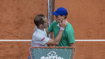 Toptennisser Jannik Sinner keihard op zijn plek gezet: 'Ik heb niks speciaals laten zien'