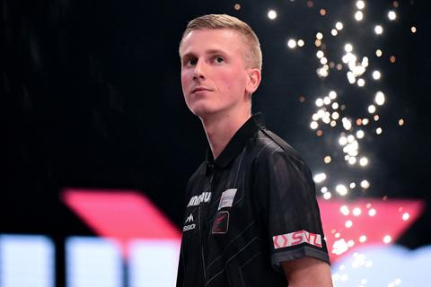 Topdarter Wessel Nijman bekroont waanzinnige vorm met tweede Eurotour-titel