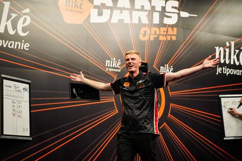 Topdarter Wessel Nijman bekroont waanzinnige vorm met tweede Eurotour-titel