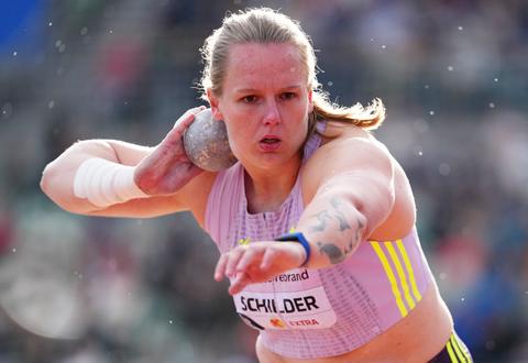 Nederlandse kogelstootsensatie (27) maakt favorietenrol waar bij FBK Games: 'Dat moest even'