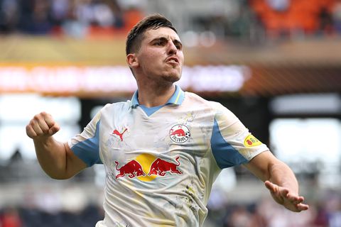 Gewilde toptarget van Ajax hint op transfer naar Amsterdam: 'Ik wil mij bewijzen'