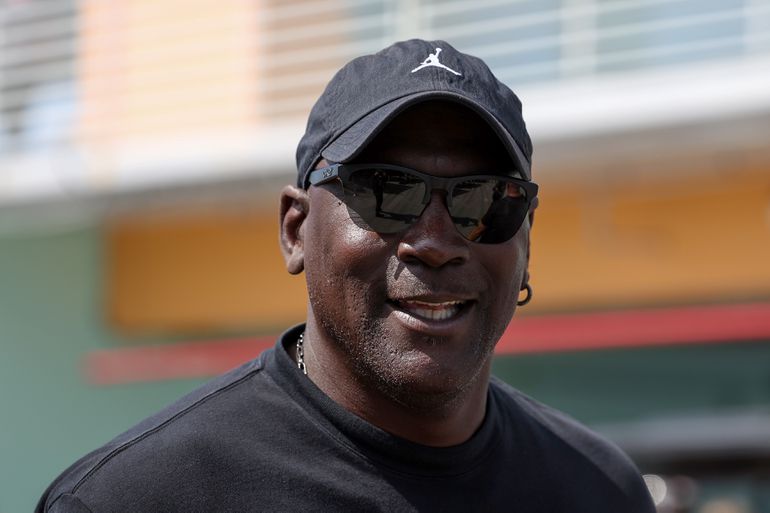 Steenrijke fans van basketbalicoon Michael Jordan krijgen voor bizar hoge prijs een kijkje in zijn keuken