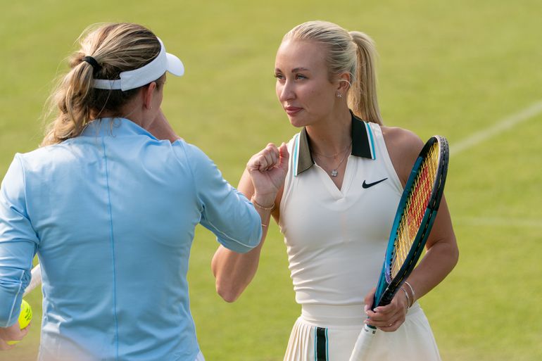 Vriendin van Tallon Griekspoor druipt snel af na langverwachte terugkeer op tennisbaan