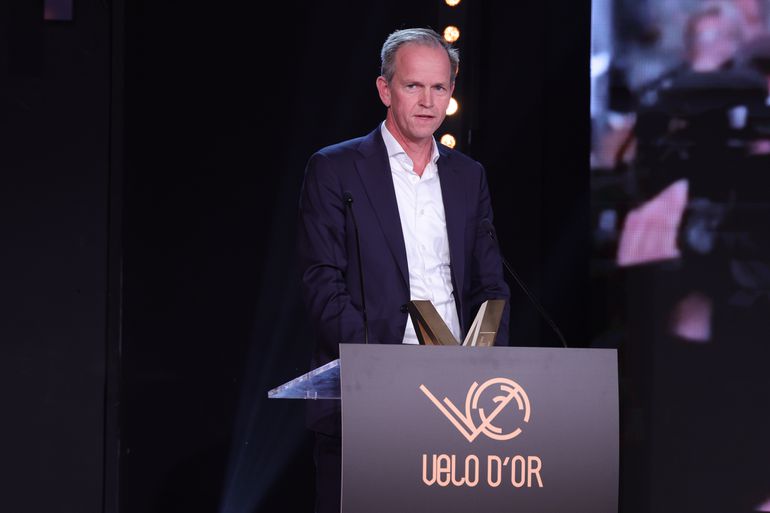 Visma | Lease a Bike-ploegbaas woest op kritiek over 'hopeloze tactiek': 'Wie is hij?'