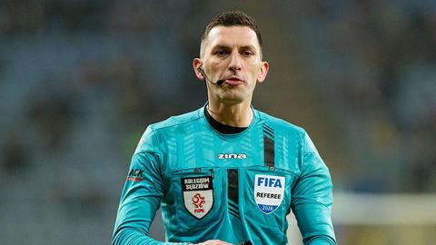 Dit is de scheidsrechter bij Europa League-clash FC Twente - Ferencváros: arbiter zorgde voor grote rel in Polen