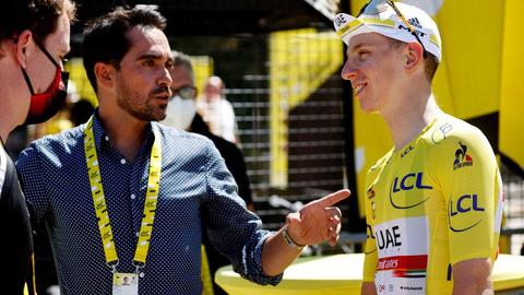Wielericoon (43) doet opvallende uitspraak over Tadej Pogacar en Eddy Merckx voor Vuelta: 'De beste ooit'
