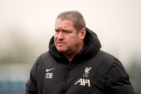 Plotselinge dood van voormalig Liverpool-coach (47) zorgt voor veel verdriet: 'Hij was een warm persoon'