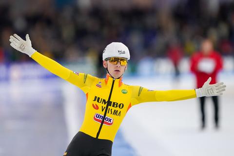 Nederlandse schaatsers winnen 'gevaarlijk' experiment in Thialf: 'Ik had mijn bedenkingen'