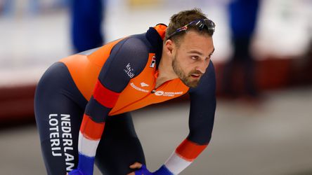 Bezorgde Joy Beune bekommert zich om vriend Kjeld Nuis na 'schrikmoment' in Thialf