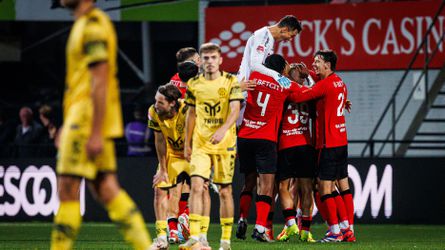 Werelddoelpunt in Keuken Kampioen Divisie: na Heracles - Ajax opnieuw een goal van eigen helft