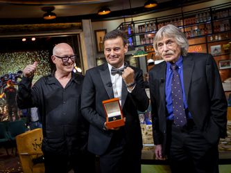 Verdriet bij Johan Derksen wegens vertrek 'moedige' gast Vandaag Inside: 'Daar heb ik pijn van in mijn buik gehad'