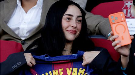 Superster Lamine Yamal (18) stelt vriendin (25) na showtje in Champions League voor aan bijzonder iemand