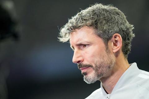 Belgisch international onthult opvallende details over gesprek met Mark van Bommel