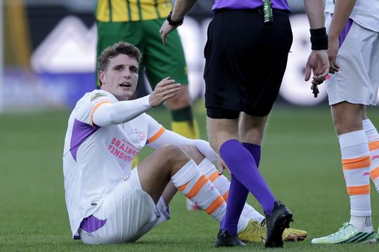 Guus Til verklaart vlekken voor zijn ogen door 'topsportmigraine': 'Dan kan ik gewoon niet voetballen'