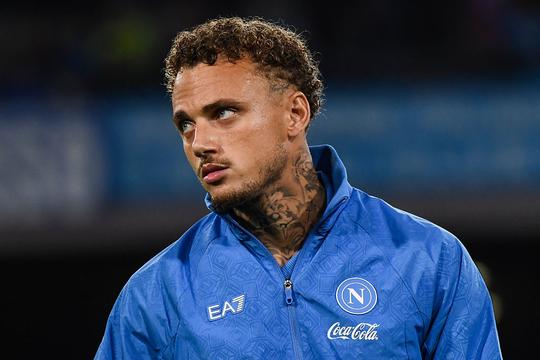 Noa Lang laat weer van zich horen buiten het voetbalveld