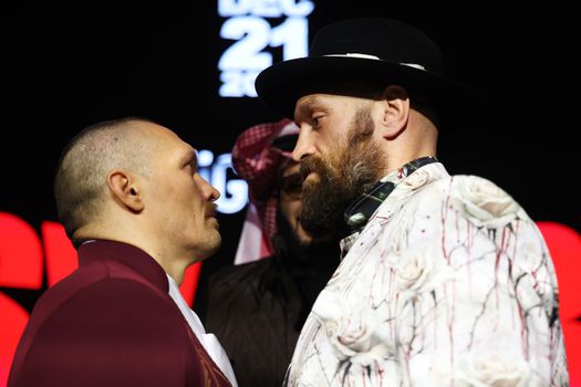 Uniek experiment bij Tyson Fury - Oleksandr Usyk: een niet-menselijk jurylid