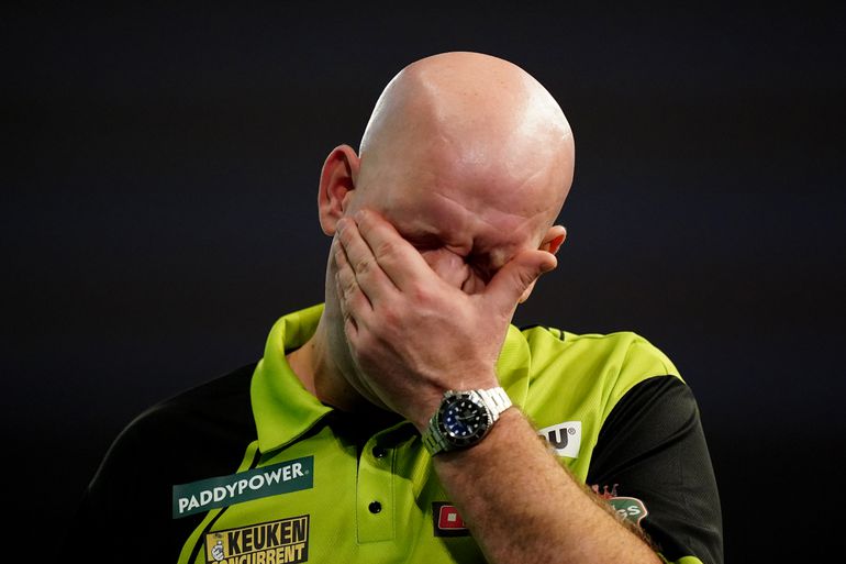 Kwetsbare Michael van Gerwen vertoont menselijke trekjes: 'Niet meer het monster dat hij ooit was'