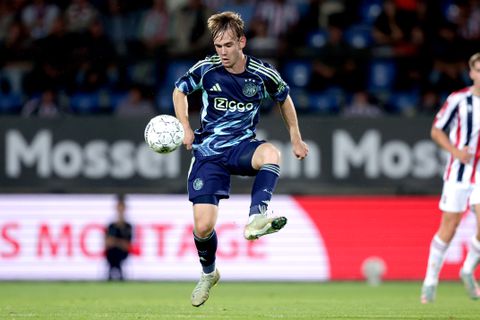 Vreselijk drama voor speler Jong Ajax: vriendin (21) komt om het leven na aanrijding