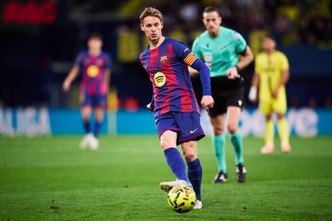 Frenkie de Jong laat zich gelden in topduel FC Barcelona, Lamine Yamal slachtoffer én held