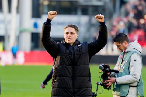 Peter Bosz bespreekt mogelijk vertrek van PSV-smaakmaker Joey Veerman: 'Dit is iets voor hem'