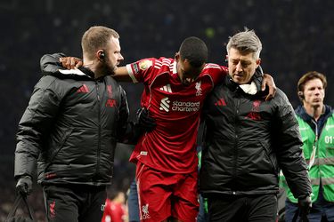 Arne Slot moet vrezen voor blessure bij peperdure aankoop van Liverpool