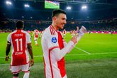 Waarom Steven Berghuis de komende weken met een brace om zijn hand speelt