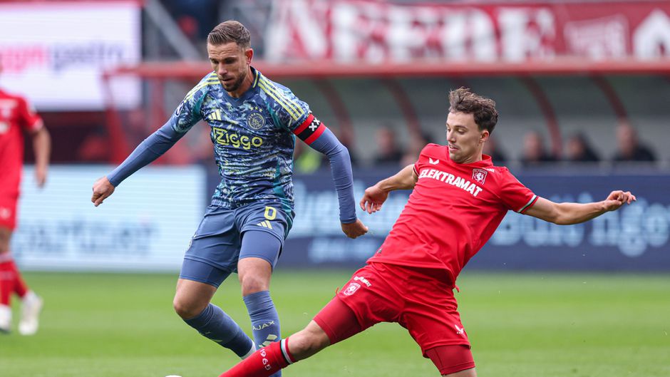 Ajax haalt verloren zoon Youri Regeer definitief terug: 'Hij heeft veel vlieguren gemaakt'