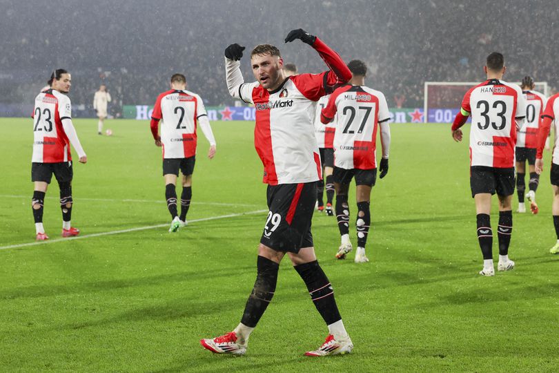 LIVE Champions League | Droomstart Feyenoord tegen Bayern München: Santiago Giménez laat De Kuip ontploffen