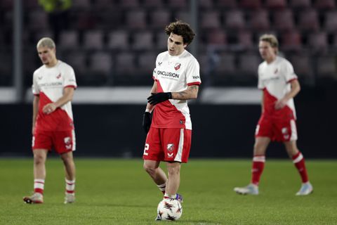 FC Utrecht gaat na chaotische avond wéér onderuit: Europees avontuur eindigt in nachtmerrie