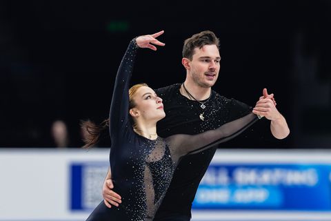 Verliefde Nederlandse olympiër dolgelukkig door historische deelname op Winterspelen: 'Voor mij is het al geslaagd'