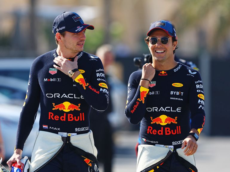 Max Verstappen moet bij Red Bull plaatsmaken voor Sergio Pérez