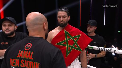 Jamal Ben Saddik maakt excuses aan fans na opvallende Glory-comeback: 'Het zal niet meer gebeuren'