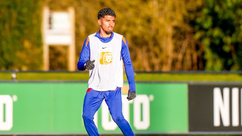 'Nieuw' gezicht bij training Oranje in aanloop naar Spanje - Nederland
