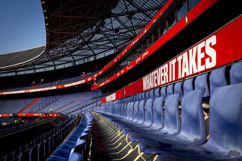 Live Eredivisie | Feyenoord en Ajax maken zich op voor cruciale Klassieker in race om Champions League-geld