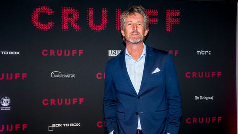 Ajax-legende Edwin Van der Sar deelt heugelijk nieuws over eigen gezondheid: 'Heb weer gesprekken met clubs'