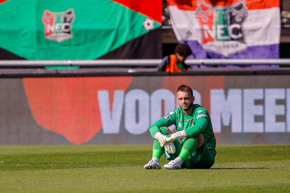 NEC en Jasper Cillessen krijgen gigantische domper te verwerken in openingsfase tegen Heerenveen