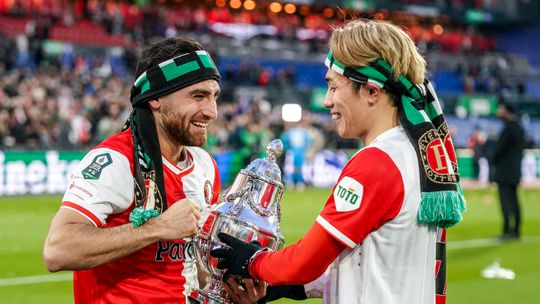 Opvallende reactie Feyenoord-spelers op Instagram-post NEC, fans zien hun kans schoon