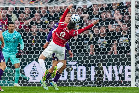 Willem van Hanegem haalt uit na ontknoping bekerfinale: 'Ik was van het veld gelopen'