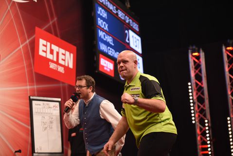 Goede vriend Michael van Gerwen komt met verklaring voor hevige emoties: 'Het zit zo hoog bij hem'