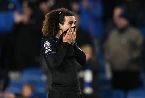 Engels voetbal in ban van rel bij Chelsea: kapper speelt hoofdrol door opvallend bericht