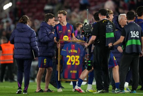 Frenkie de Jong beleeft historische avond bij FC Barcelona: Nederlander heeft bijzonder record te pakken
