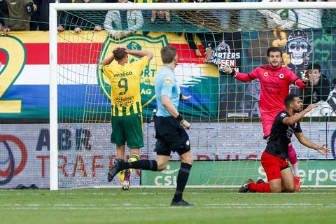 Henk Veerman snapt niets van misser in laatste minuut: 'Ik baal daar echt het allermeest van'