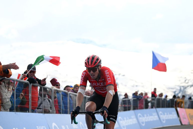 Volgende Nederlandse renner moet opgeven in de Giro: sprinter David Dekker stapt af in zware bergrit