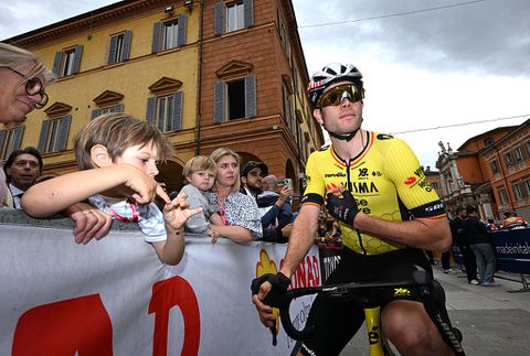 Rennersvrouwen spreken zich massaal uit over zware wielerwereld: 'Vaak moet je doen alsof alles oké is'