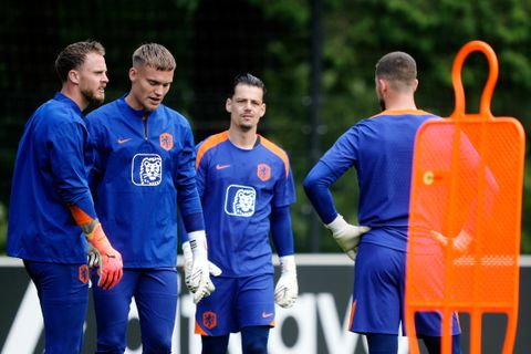'PSV denkt aan keeper van het Nederlands elftal door naderend vertrek Walter Benítez'