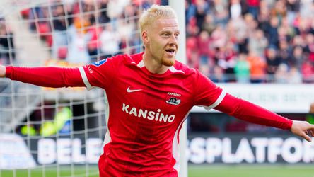 AZ-speler Mexx Meerdink moet kans grijpen in Oranje: 'Ene week een tien en dan weer een vier'