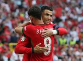 Waarom Cristiano Ronaldo het balletje breed gaf: weer een EK-record op zak