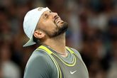 Omstreden toptennisser doet schokkende onthulling: 'Ik droeg lange mouwen om het te verbergen'