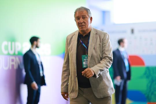 Bekende coach (71) sluit samenwerking met Oranje definitief uit: 'KNVB hoeft mij niet meer te bellen'